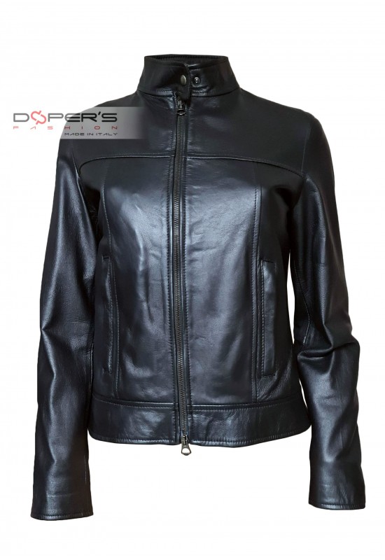 Front photo of the Iris Doper'S women's leather jacket in black