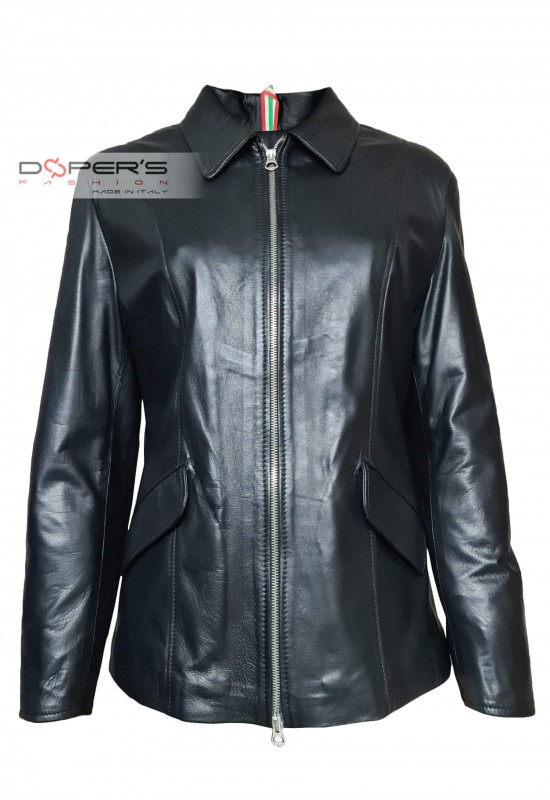 Front photo of the Ingrid Doper'S women's leather jacket