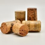 Frigorifero con tappo di sughero per assorbire i cattivi odori.